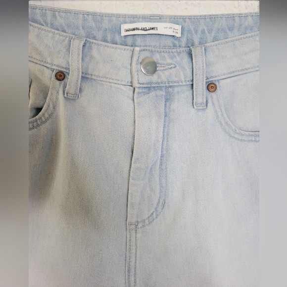 Elizabeth and James Cut Off Shorts Sz 28 Denim Raw Hem Light Wash Organic Cotton - Picture 4 of 15